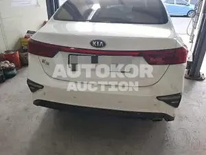 2019, BMW / Z1, VIN: KNAF541BELA072343, 52161 км., gas