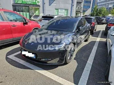 2024, Tesla / Model 3, VIN: LRW3E7EK8RC191998, 19391 км., electric
