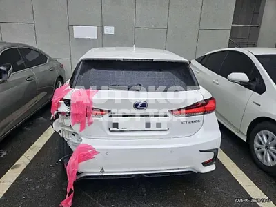 2017, Lexus / ct200h, 132871 км., hybrid