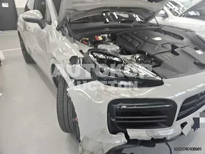 2022, Porsche / Cayenne, 83067 км., gas