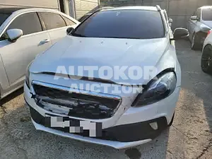 2015, Volvo / V40, 59760 км., diesel