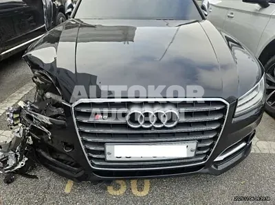 2015, Audi / S8, VIN: WAUZZZ4H1FN035267, 181477 км., gas