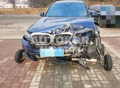 2022, BMW / X3 M, electric, 300 куб.см.