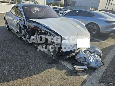 2025, Porsche / Taycan, 4472 км., electric