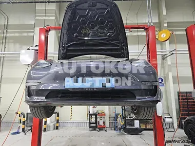 2019, Tesla / Model 3, 69765 км., electric