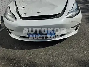 2020, Tesla / Model 3, 132990 км., electric