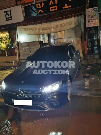 2022, Mercedes-Benz / E 350, VIN: W1KZF8GB7NB053727, 1800 км., gas