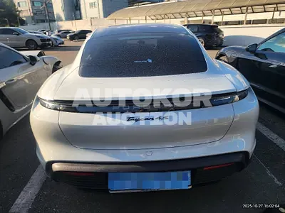 2025, Porsche / Taycan, 8415 км., electric