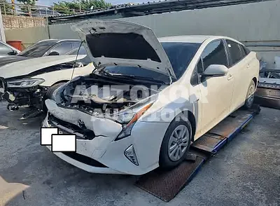2018, Toyota / Prius, VIN: JTDKBRFU8J3083601, 127639 км., hybrid