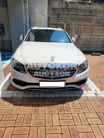 2018, Mercedes-Benz / E 300, VIN: WDDZF4KB2JA320045, gas