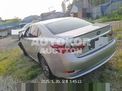 2015, Lexus / ES 300, 92489 км., hybrid