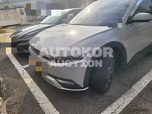 2023, Hyundai / Ioniq, 32176 км., electric