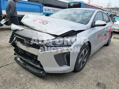2019, Hyundai / Ioniq, VIN: KMHC751CGKU134137, 70687 км., hybrid