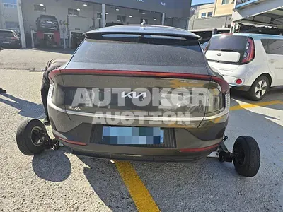 2022, Kia / ev6, VIN: KNAC281AFNA040866, 113808 км., electric