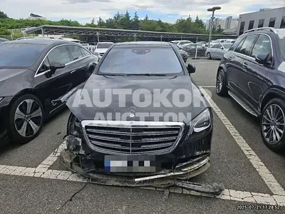 2020, Mercedes-Benz / S 560, 181437 км., gas