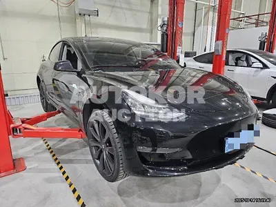 2020, Tesla / Model 3, 78276 км., electric