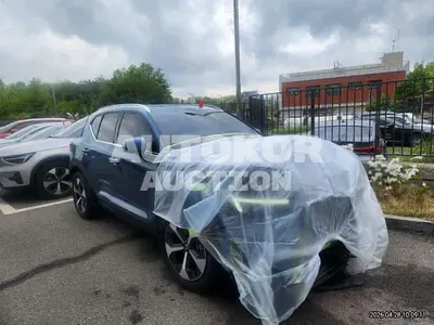 2024, Volvo / XC40, 7292 км., gas