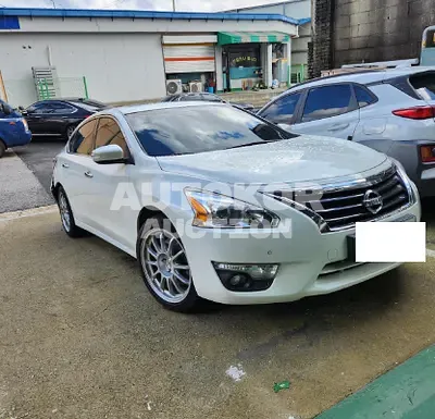 2015, Nissan / Altima, VIN: 1N4AL3APXFC444945, 70668 км., gas