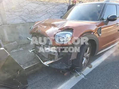 2017, MINI / Countryman, VIN: WMWYT9106H3B67924, diesel