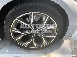 2022, BMW / i4, unknown