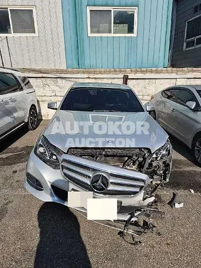 2014, Mercedes-Benz / E 220, 101358 км., diesel, 2143 куб.см.