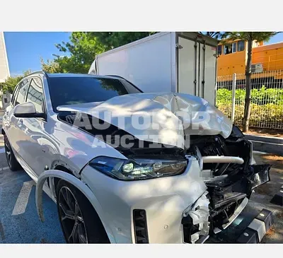 2025, BMW / X5, 57055 км., gas