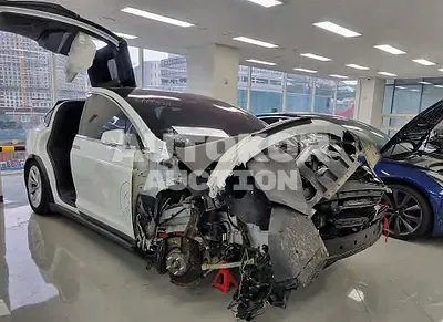 2020, Tesla / Model X, VIN: 5YJXCAE26LF292507, 41327 км., electric