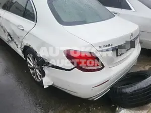 2019, Mercedes-Benz / E 220, 110328 км., diesel, 1950 куб.см.