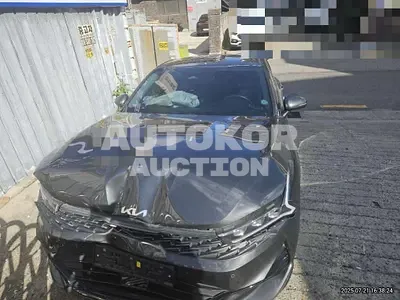 2021, BMW / B5, 50000 км., gas, 1600 куб.см.