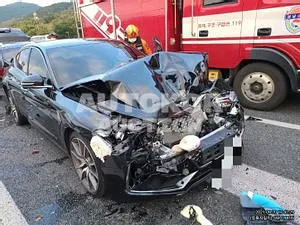2019, Genesis / G70, VIN: KMTG341ABKU036701, gas