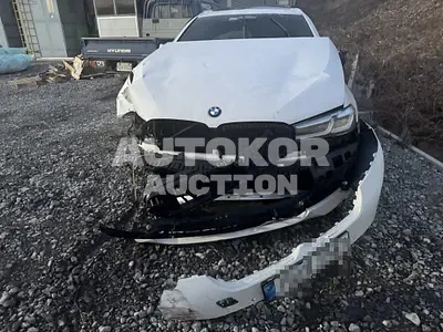 2021, BMW / 520, 65000 км., gas