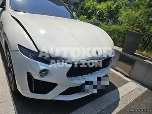 2017, Maserati / Levante, 181643 км., diesel