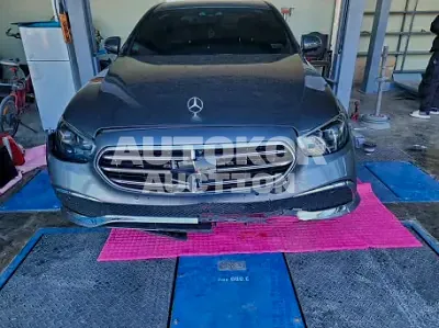 2021, Mercedes-Benz / E 300, VIN: W1KZF5EB8MA947189, 70660 км., gas