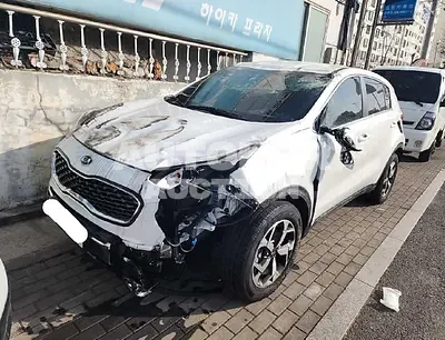 2020, Kia / Sportage, VIN: KNAPM813BLK886983, 33226 км., diesel