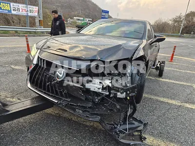 2023, Lexus / ES 300, VIN: JTHBA1C14P2015081, hybrid