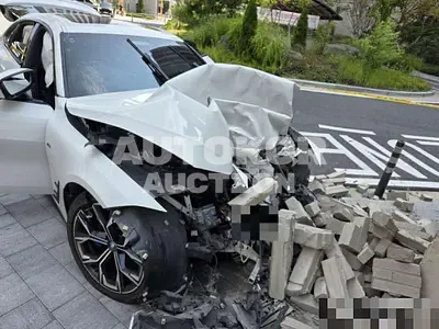 2022, BMW / i4, electric