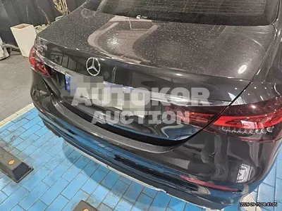 2022, Mercedes-Benz / e300, 35105 км., gas