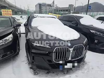 2023, BMW / 740, hybrid