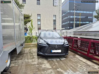 2023, Lexus / RX 350, VIN: JTJCJAJA9P2009492, 15000 км., hybrid