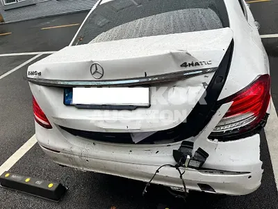 2020, Mercedes-Benz / E 220, VIN: W1KZF0FB4LA830449, 87335 км., diesel