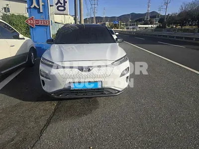 2019, Hyundai / Kona, VIN: KMHK381GFKU028152, 189447 км., electric