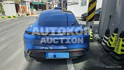 2023, Porsche / Taycan, 30000 км., electric