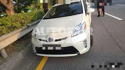 2015, Toyota / Prius, 58402 км., hybrid