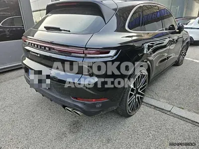 2025, Porsche / Cayenne, 19703 км., hybrid