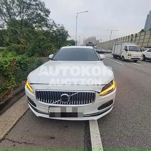 2020, Volvo / S90, VIN: LVYPTL12DMP200100, 14159 км., hybrid, 1969 куб.см.