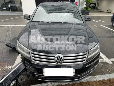 2015, Volkswagen / Phaeton, VIN: WVWZZZ3DZF8000860, 113930 км., diesel