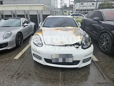 2016, Porsche / Panamera, 68000 км., gas, 3805 куб.см.