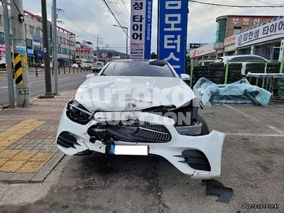 2021, Mercedes-Benz / E 350, VIN: W1KZF8GB1MA920348, 25538 км., hybrid