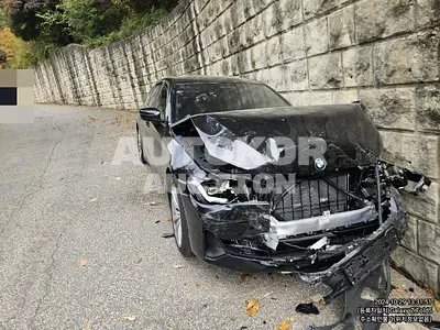 2023, BMW / 530, gas