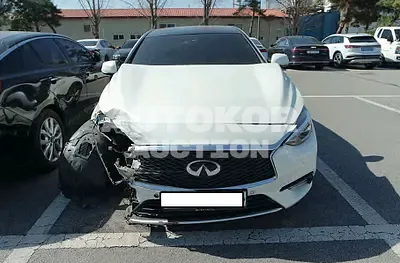 2019, Infiniti / Q30, VIN: SJKCH53E5KA012147, 24504 км., gas